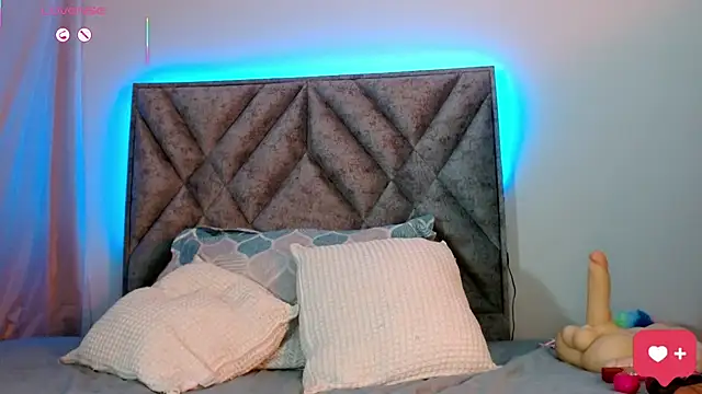 Snapshot of zoewilliams2 chatting on 06/02/26, 02:46 zoewilliams2 online show from 06/02/26, 02:46