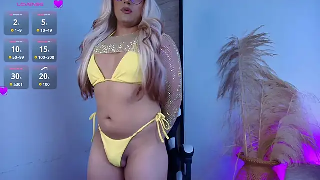 Snapshot of -Sofii_ chatting on 12/20/25, 07:54 -Sofii online show from 12/20/25, 07:54