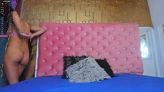 Molly gomez  online show from 01/19/25, 07:15