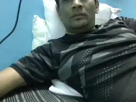 Snapshot of NiceBoy9099 chatting on 01/14/25, 12:03 NiceBoy9099 online show from 01/14/25, 12:03