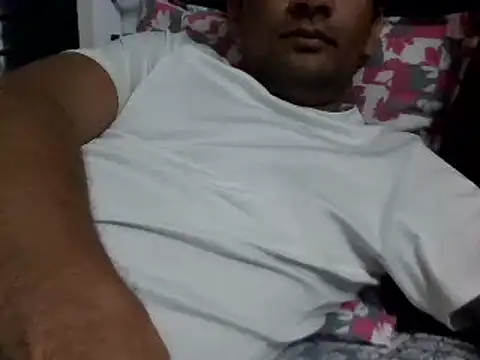 Snapshot of NiceBoy9099 chatting on 01/15/25, 06:29 NiceBoy9099 online show from 01/15/25, 06:29