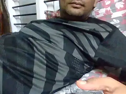 Snapshot of NiceBoy9099 chatting on 01/18/25, 05:48 NiceBoy9099 online show from 01/18/25, 05:48