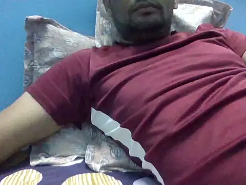 Snapshot of NiceBoy9099 chatting on 02/14/25, 12:03 NiceBoy9099 online show from 02/14/25, 12:03