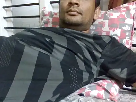 Snapshot of NiceBoy9099 chatting on 03/21/25, 05:02 NiceBoy9099 online show from 03/21/25, 05:02