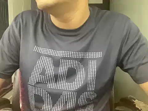 Snapshot of NiceBoy9099 chatting on 10/07/25, 04:48 NiceBoy9099 online show from 10/07/25, 04:48