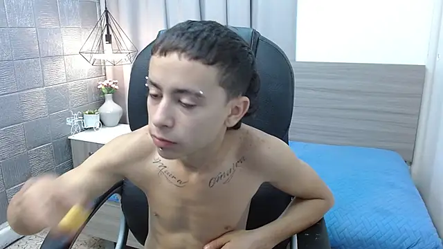 Xavii18 online show from 12/04/24, 04:16