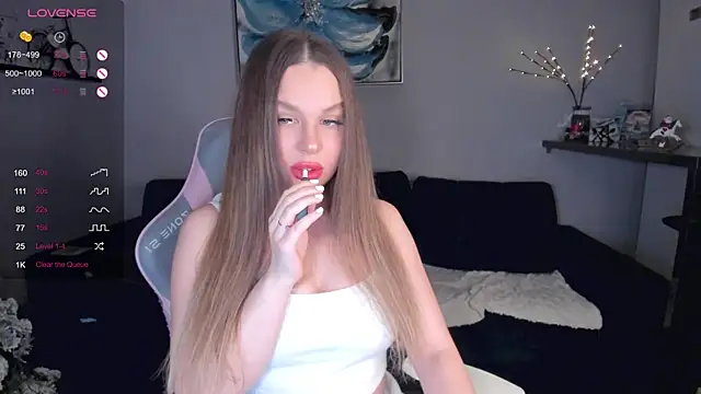 wwildfox online show from 01/14/25, 03:15