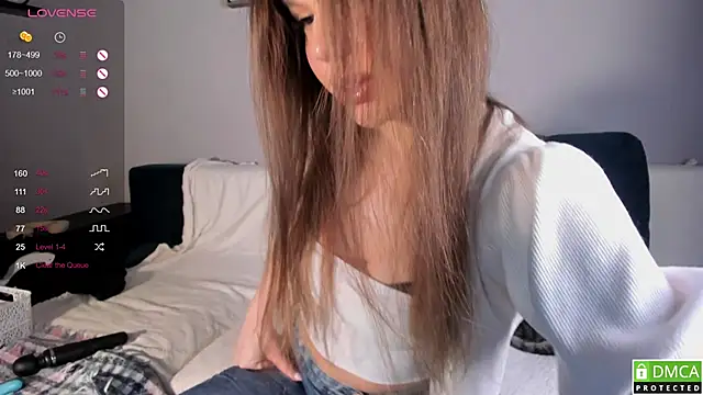 wwildfox online show from 12/16/25, 06:24