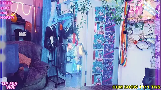 Snapshot of Toxic_Ellies chatting on 01/09/25, 01:24 Toxic Ellies online show from 01/09/25, 01:24