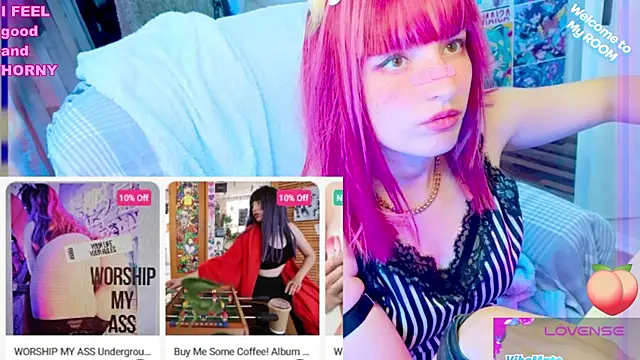 Snapshot of Toxic_Ellies chatting on 01/15/25, 04:54 Toxic Ellies online show from 01/15/25, 04:54