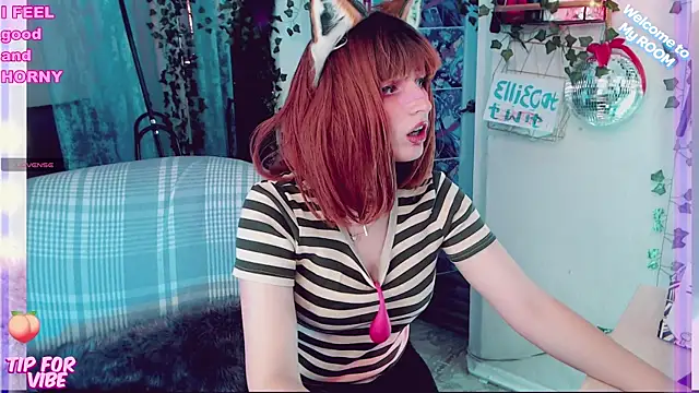 Snapshot of Toxic_Ellies chatting on 01/29/25, 12:24 Toxic Ellies online show from 01/29/25, 12:24