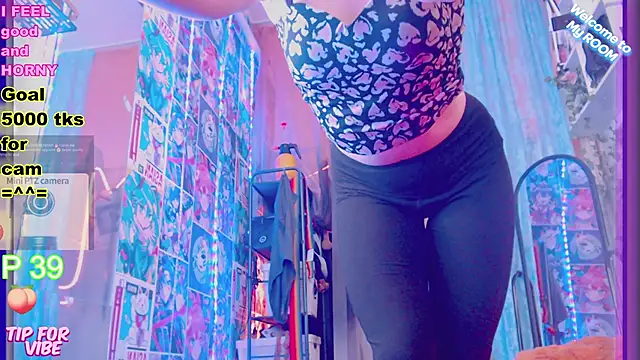 Snapshot of Toxic_Ellies chatting on 02/11/25, 12:58 Toxic Ellies online show from 02/11/25, 12:58