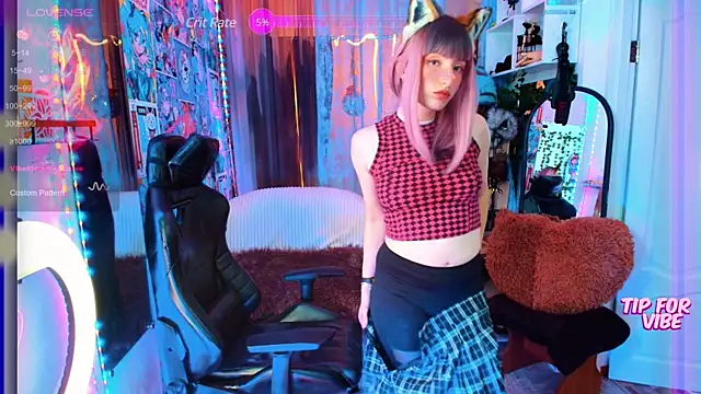 Snapshot of Toxic_Ellies chatting on 03/22/25, 03:09 Toxic Ellies online show from 03/22/25, 03:09