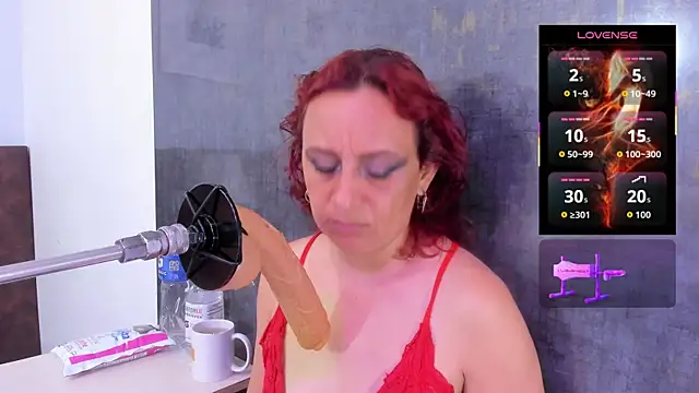 Snapshot of Issys_milf chatting on 04/24/26, 11:56 Issys milf online show from 04/24/26, 11:56