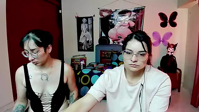 Snapshot of jeyloveebony chatting on 11/10/25, 01:21 jeyloveebony online show from 11/10/25, 01:21