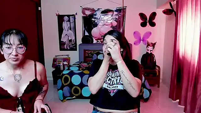 Snapshot of jeyloveebony chatting on 11/12/25, 01:22 jeyloveebony online show from 11/12/25, 01:22