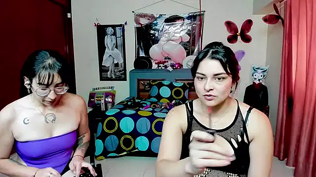 Snapshot of jeyloveebony chatting on 11/13/25, 01:21 jeyloveebony online show from 11/13/25, 01:21