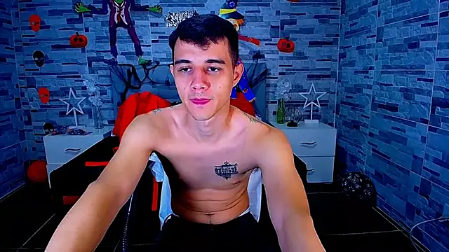 ADAM HOT online show from 10/23/25, 09:35