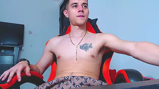 ADAM HOT online show from 12/19/25, 09:22