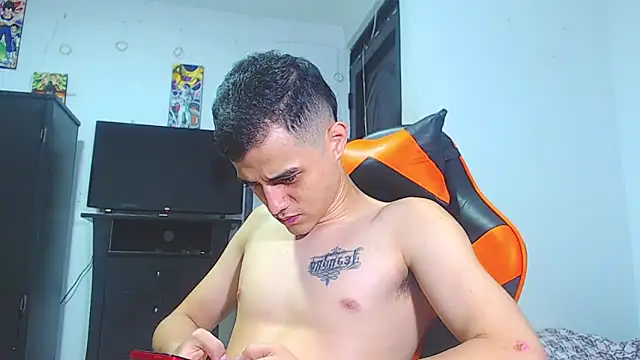 ADAM HOT online show from 04/03/26, 12:30