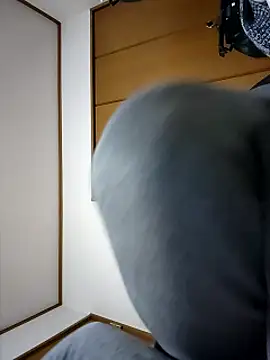 Snapshot of 07YUKIO chatting on 02/03/25, 12:57 07YUKIO online show from 02/03/25, 12:57