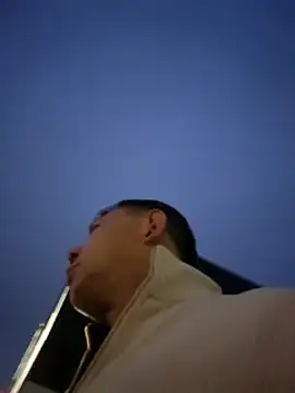 Snapshot of 07YUKIO chatting on 02/04/25, 08:35 07YUKIO online show from 02/04/25, 08:35