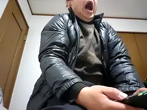 Snapshot of 07YUKIO chatting on 03/05/25, 08:53 07YUKIO online show from 03/05/25, 08:53