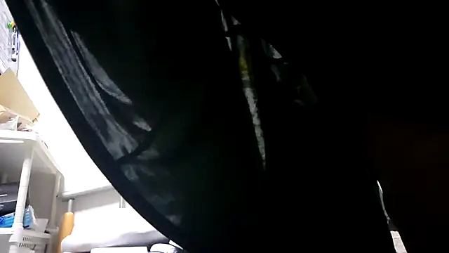 Snapshot of 07YUKIO chatting on 11/03/25, 09:32 07YUKIO online show from 11/03/25, 09:32