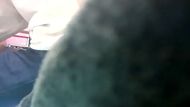 Snapshot of 07YUKIO chatting on 12/14/25, 07:36 07YUKIO online show from 12/14/25, 07:36