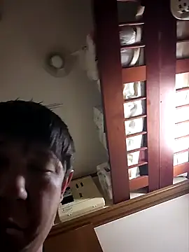 Snapshot of 07YUKIO chatting on 12/16/25, 11:48 07YUKIO online show from 12/16/25, 11:48