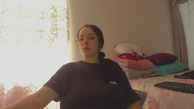 HARLEYNAPIER online show from 03/25/26, 07:09