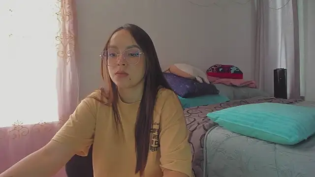 HARLEYNAPIER online show from 04/13/26, 08:14