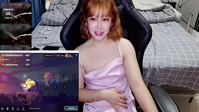 Snapshot of Angelababy001 chatting on 02/14/25, 05:03 Angelababy001 online show from 02/14/25, 05:03