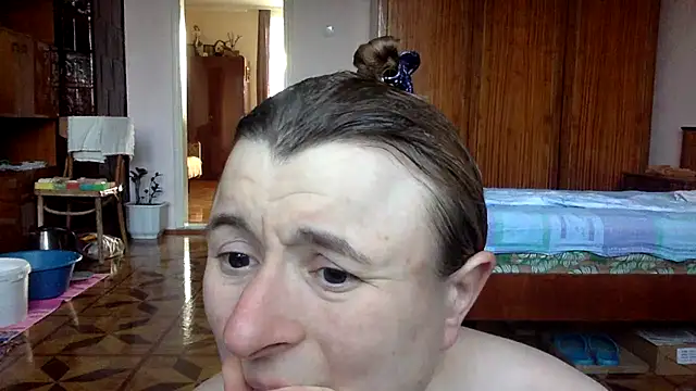 Snapshot of KlavdiaPetrivna chatting on 07/17/26, 03:35 KlavdiaPetrivna online show from 07/17/26, 03:35