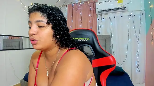 valentina 0  online show from 02/06/25, 03:37