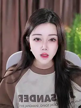 Qiaoqiao  online show from 01/25/25, 11:55