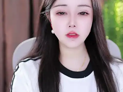 Qiaoqiao  online show from 02/10/25, 07:26