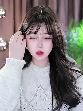 Qiaoqiao  online show from 02/21/25, 08:29