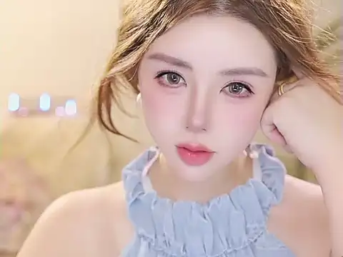 Qiaoqiao  online show from 07/06/26, 04:09