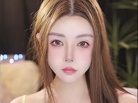Qiaoqiao  online show from 07/18/26, 04:11
