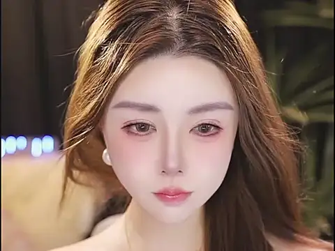 Qiaoqiao  online show from 07/23/26, 10:46