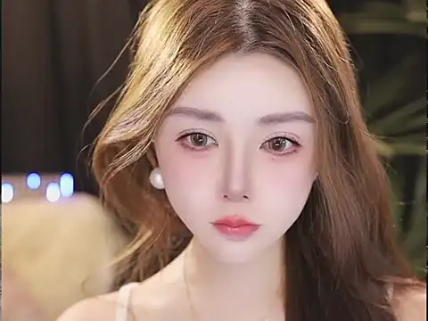 Qiaoqiao  online show from 07/25/26, 10:18