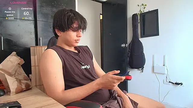 Snapshot of Haruto2001 chatting on 12/05/24, 02:00 Haruto2001 online show from 12/05/24, 02:00