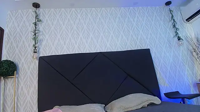 Snapshot of flavia_cruz chatting on 12/02/25, 07:09 flavia cruz online show from 12/02/25, 07:09