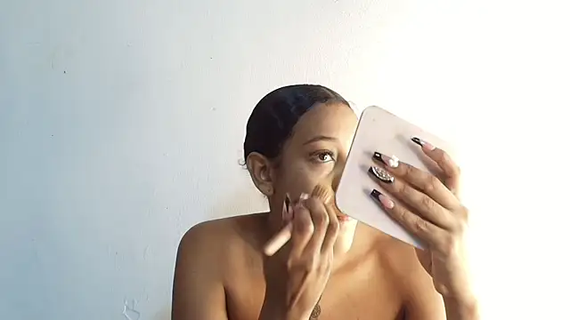 Snapshot of flavia_cruz chatting on 12/21/25, 07:10 flavia cruz online show from 12/21/25, 07:10