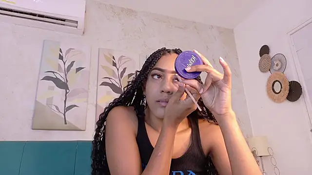 Snapshot of flavia_cruz chatting on 02/13/26, 07:21 flavia cruz online show from 02/13/26, 07:21