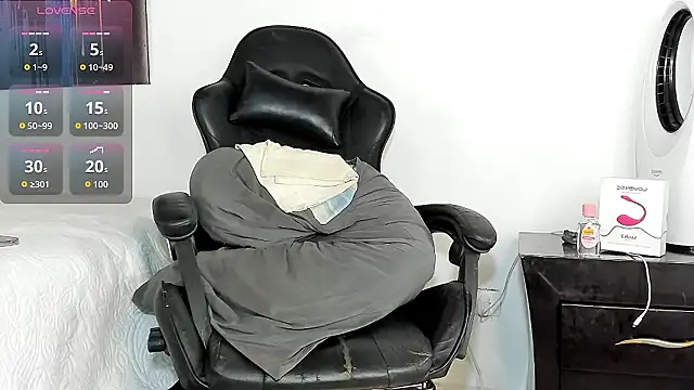 tizziano castillo  online show from 03/09/26, 05:50