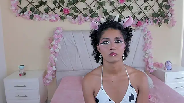 Snapshot of baby_kaliope chatting on 12/11/24, 01:28 baby kaliope online show from 12/11/24, 01:28