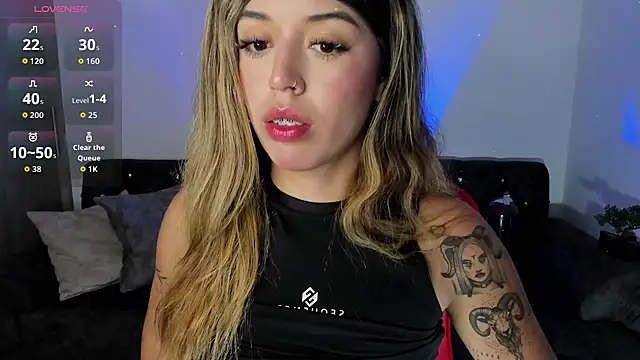 zoee jackson online show from 11/05/25, 03:17