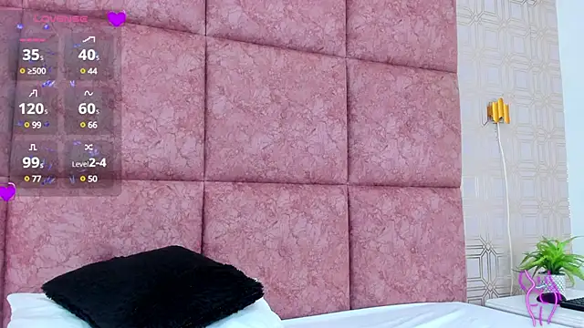 Snapshot of LilitRobins chatting on 02/20/25, 09:31 LilitRobins online show from 02/20/25, 09:31